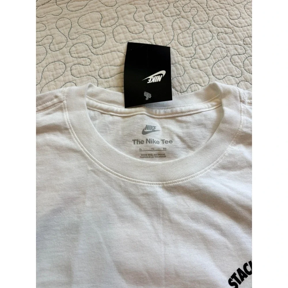 Nike Mens Size XL Stack Em High Dunk‎ Em Low Cookie Shirt White